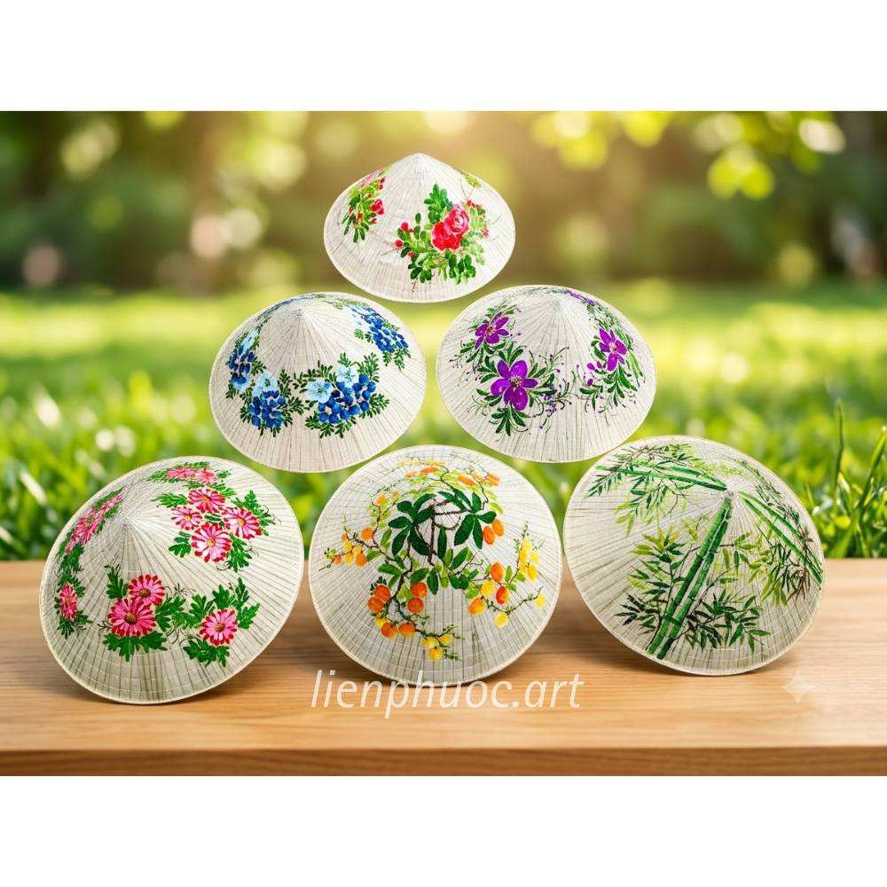 nón lá vẽ nghệ thuật
